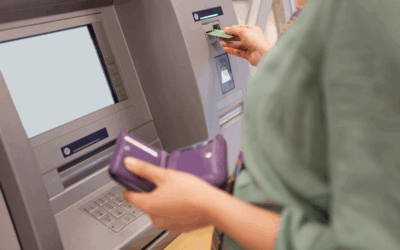 CECU alerta de los riesgos que supondría la OPA BBVA-Sabadell para las personas consumidoras