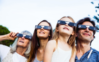 ¿Qué gafas son seguras para ver el eclipse solar?